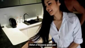 Karım Evlilik Yıldönümümüzde Japon Escort Hediye Etti. Türkçe Altyazılı 3 altyazılı porno | cinsel hayat | cuckold türkiye Karım ile evlilik yıldönümünüzü daha özel kılmak için bana Japon Escort hediye etti! Şimdi bu anlamlı gecede, birbirimize olan aşklarımızla eğlencenin ne kadar keyifli olduğunu keşfedeceğiz. Türkçe altyazili porno - sizi bekliyoruz!
